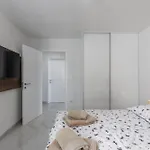 Apartment Pool