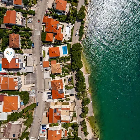 Pool With Sea View - Happy Apartment Crikvenica